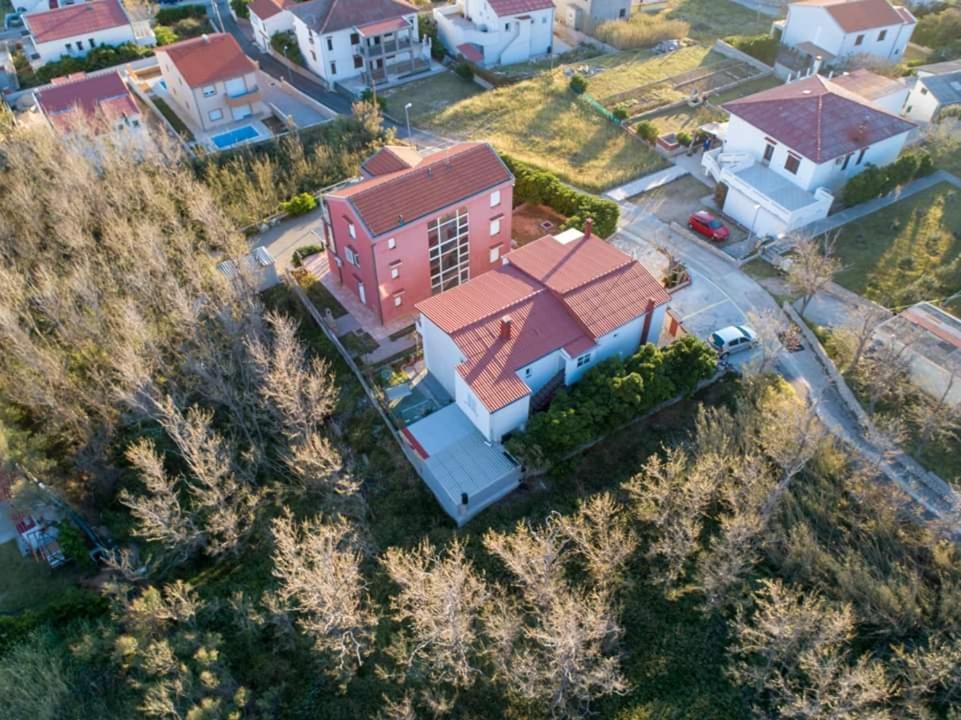Apartman Tino Kustic 2 Pag Town Esterno foto